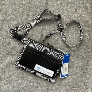 BNWT Adidas crossbody/waist pouch